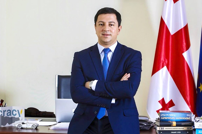 ჩამონათვალში, რომელიც შეიძლება შეიზღუდოს საგანგებო ვითარების დროს, რწმენისა და აღმსარებლობის უფლება არ არის – თალკვაძე