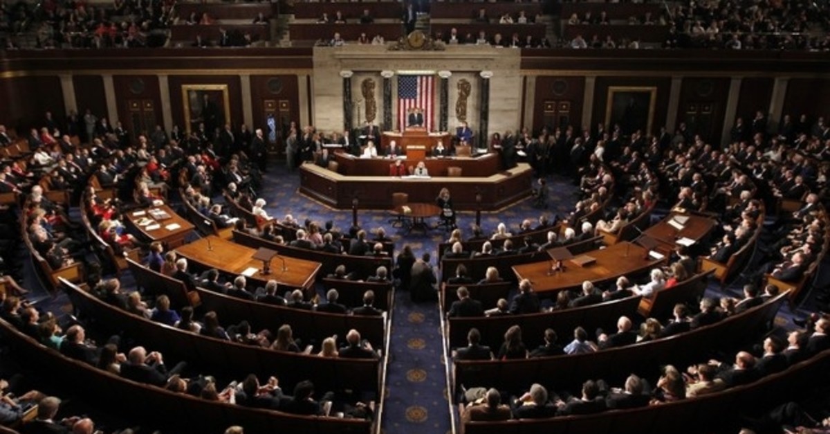 2 ტრილიონი დოლარი ამერიკის ეკონომიკისთვის – თეთრმა სახლმა და სენატმა ისტორიული შეთანხმება დადეს