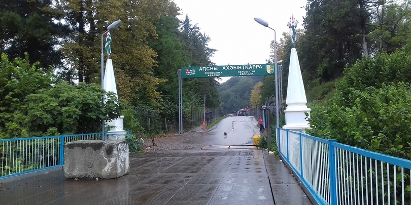 ზუგდიდში კორონავირუსის დიაგნოზით გადმოყვანილი ქალის კონტაქტების სიაში ოთხი ექიმია