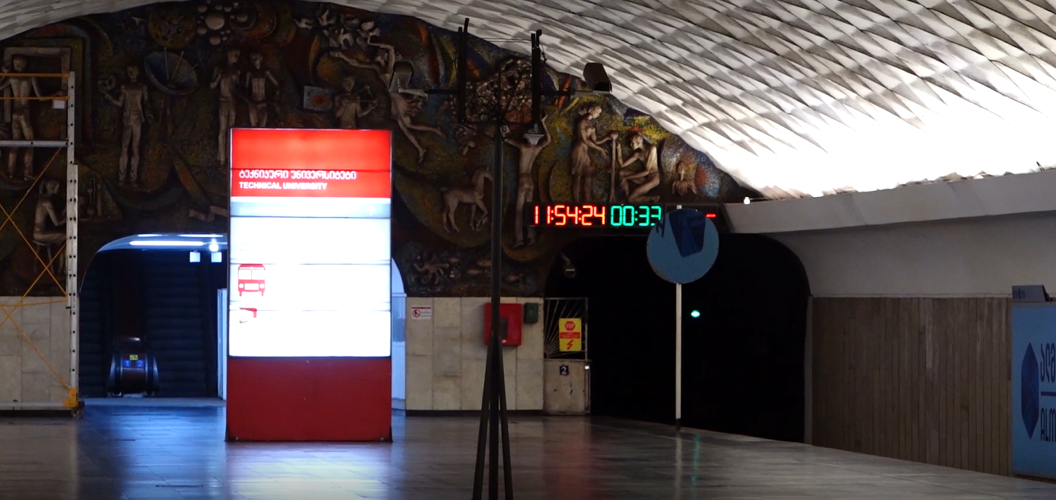 კადრები გაჩერებული მეტროპოლიტენიდან – ასეთი რამ ალბათ არასდროს გინახავთ