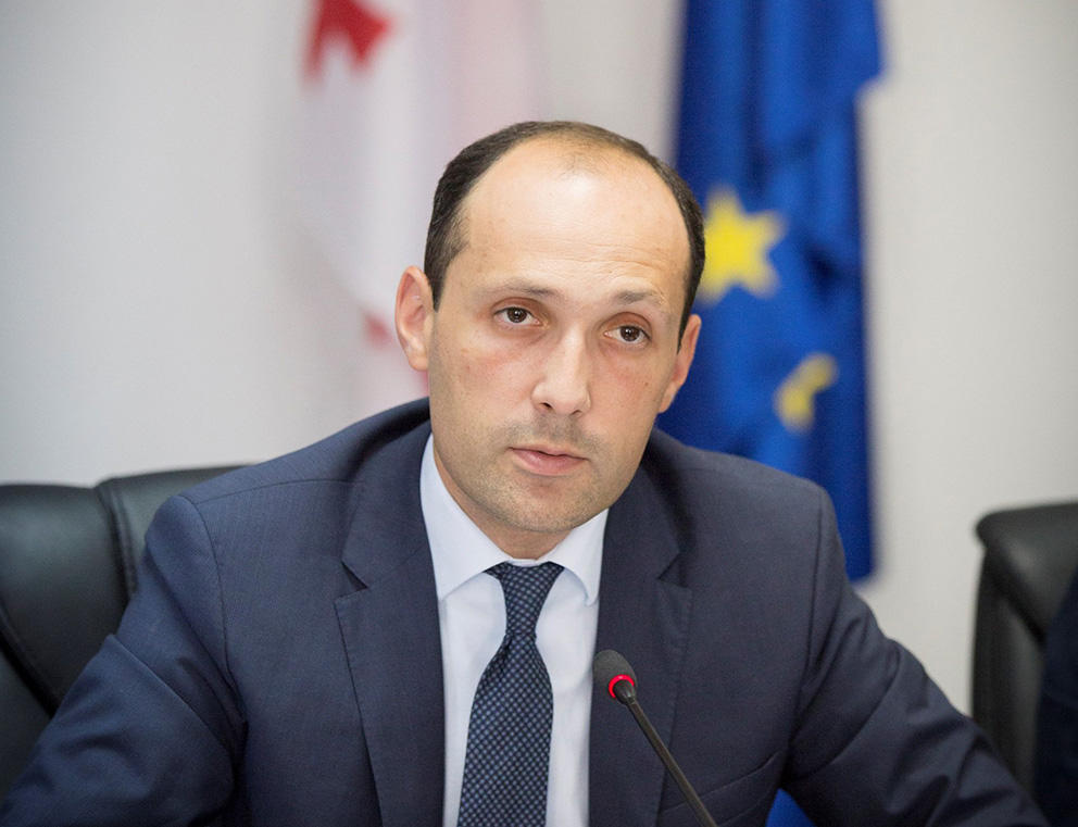 მოსახლეობას არ ეზღუდება გადაადგილება სურსათის შეძენის მიზნით – ლევან დავითაშვილი