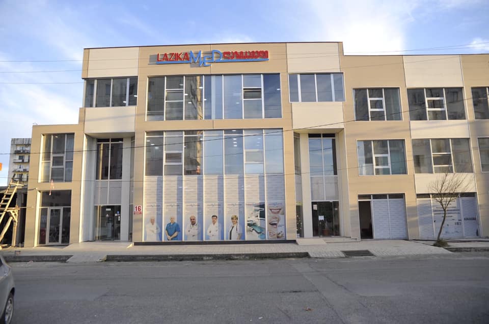 ფოთის ჰოსპიტალის ბოქსირებულ პალატაში ახალგაზრდა ქალი მოათავსეს