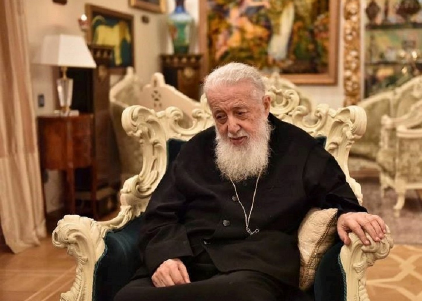 ილია მეორე სპეციალურ მიმართვას ავრცელებს