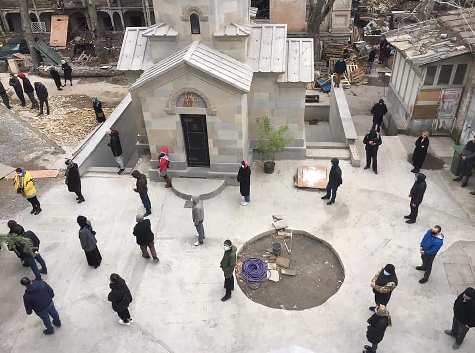 რა ხდება საქართველოს ტაძრებში დღეს?