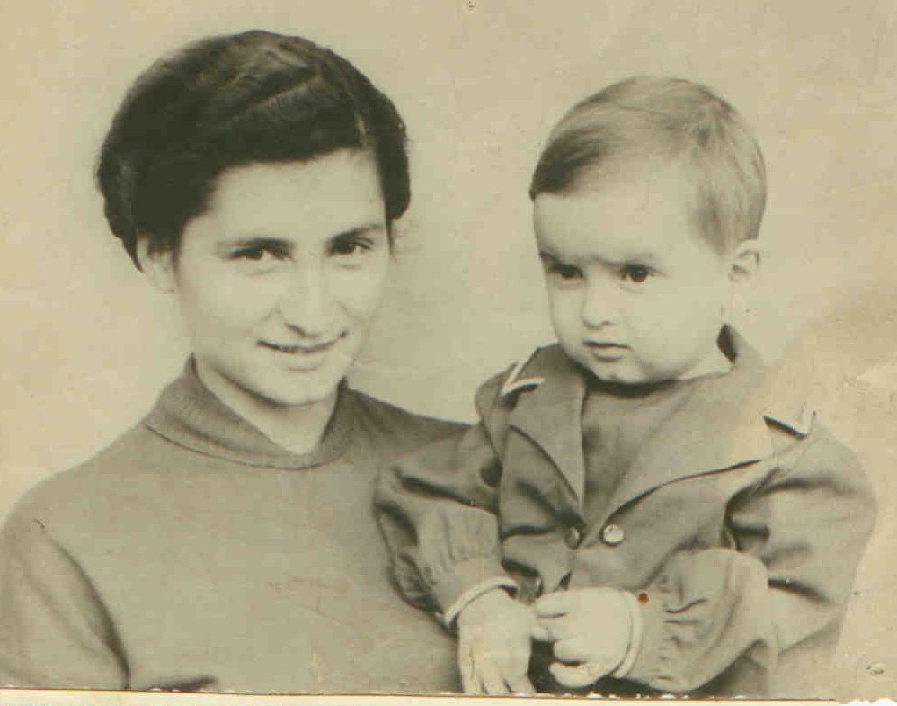 გაინტერესებთ, ვინ არის ეს ბავშვი – ის საქართველოში კორონავირუსთან ბრძოლის წინა ხაზზე დგას