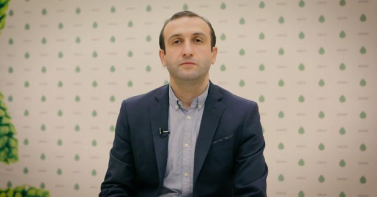 მზად ვარ “ქართული ოცნება” დავაკაჩავო, მაგრამ ამისთვის ოპოზიციიდან ჩემს გვერდით ჩმორები კი არა,  კაცები უნდა იდგნენ – იაგო ხვიჩია