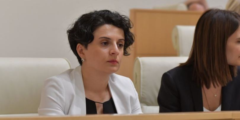 ნათია მეზვრიშვილმა განმარტა, რატომ ვერ მოიხსნება შეზღუდვები ერთიანად