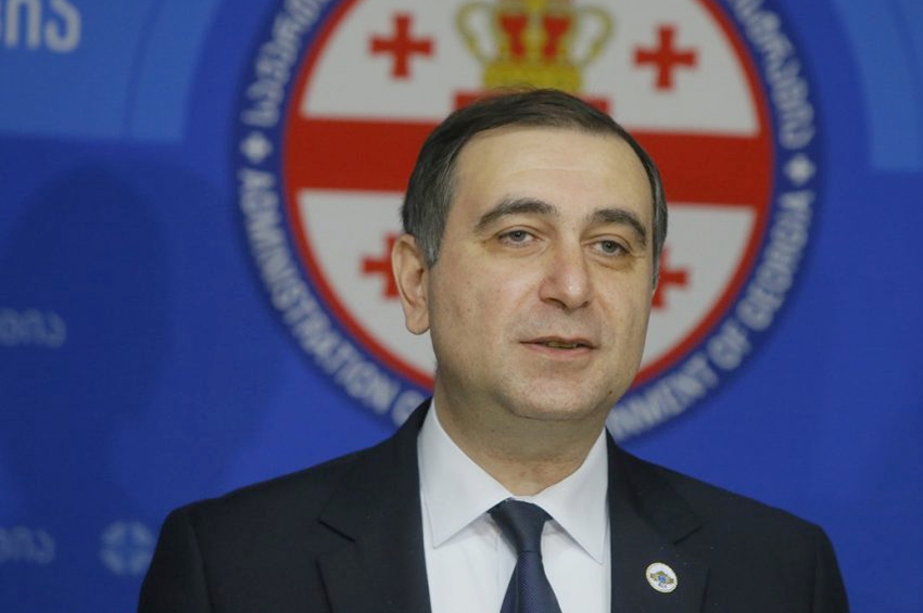 გამარჯვებულები ამთავრებთ სკოლას! - მიხეილ ჩხენკელის მილოცვა მეოთორმეტეკლასელებს