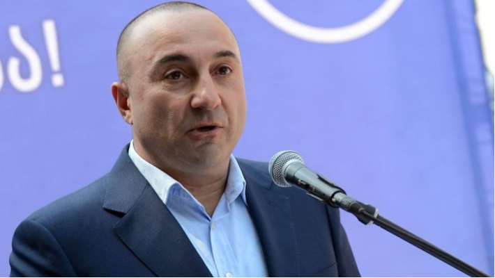 პრეზიდენტმა პატიმრები უნდა შეიწყალოს! – „ქართული ოცნების“ დეპუტატი