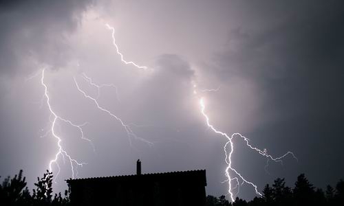 საგარეჯოს ძველ ბაზარს მეხი დაეცა