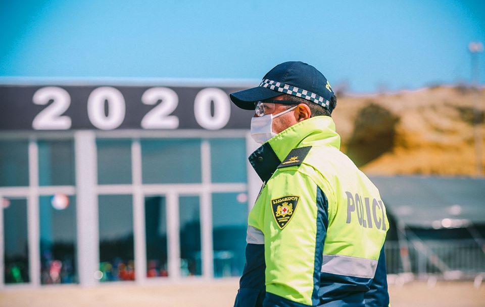 შეგვიძლია ვიყოთ მშვიდად... - აშშ-ის საელჩო პოლიციელებს მათ დღეს ულოცავს