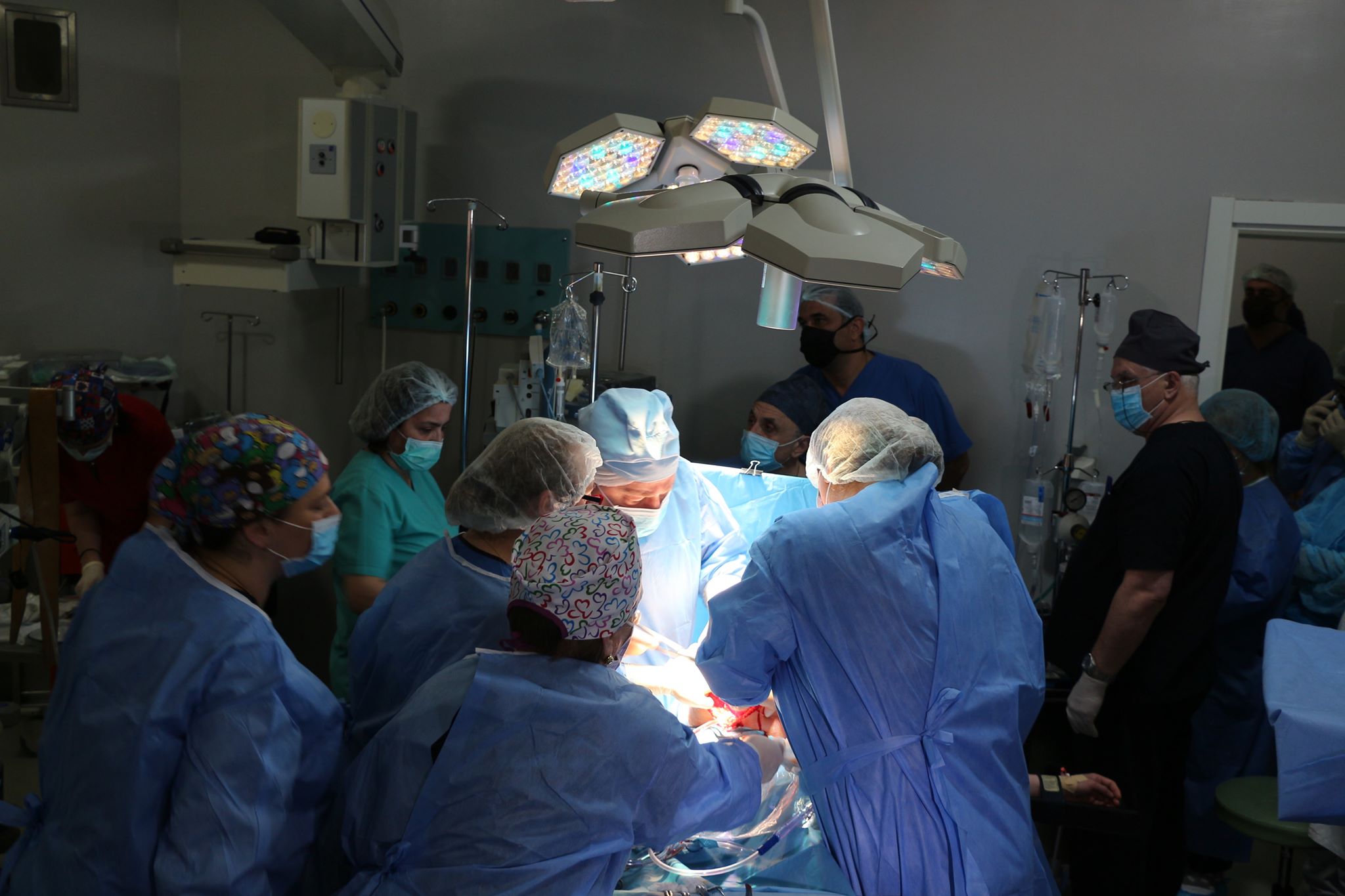 ბათუმში ორსულს უიშვიათესი ოპერაცია ჩაუტარეს  – 29 წლის ქალს ტყუპი შეეძინა