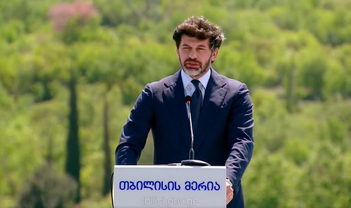 კახა კალაძე მთაწმინდის ტყის ლანდშაფტის აღდგენის პროექტის მხარდაჭერისთვის ბიძინა ივანიშვილსა და მის ოჯახს მადლობას უხდის