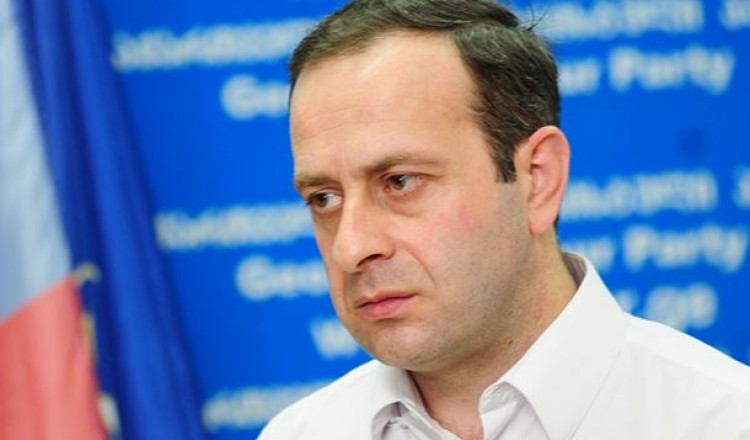 შეყვარებულს დავშორდი და მოდიო – მომწერა: გიორგი გუგავა