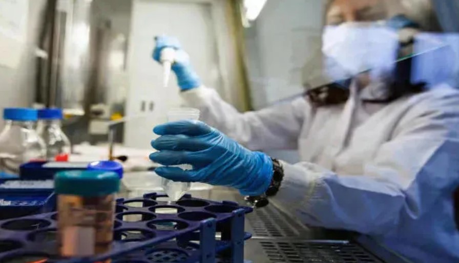 კორონავირუსით სიკვდილიანობის მაჩვენებელი განახევრდა - ვირუსი ძალას კარგავს?!