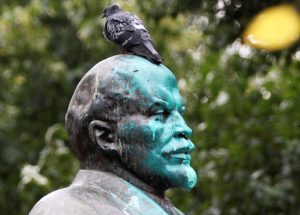 კომუნიზმის დაუსჯელი ცოდვები - გზა თანასწორობიდან დიქტატურამდე