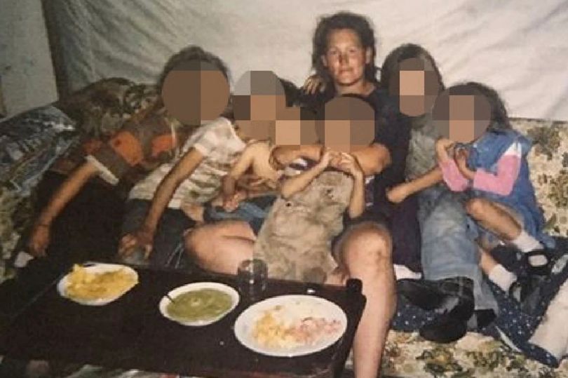 აშშ-ში მამინაცვალი არასრულწლოვან გოგოზე 20 წლის განმავლობაში სექსუალურად ძალადობდა