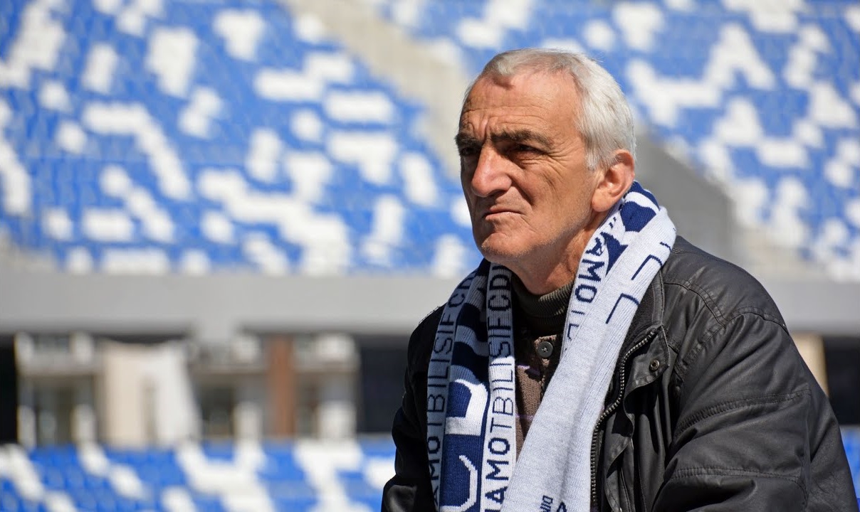 რატომ დაუშინეს ბოთლები ინგლისელმა ფანებმა ოთარ გაბელიას – ლეგენდარული ფეხბურთელის საინტერესო ისტორია