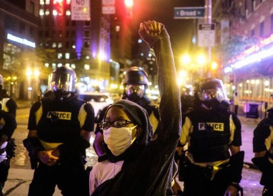 აშშ-ში საპროტესტო აქციების მონაწილეებს შორის, შესაძლოა, კორონავირუსი გავრცელდეს - ჯანდაცვის ექსპერტები