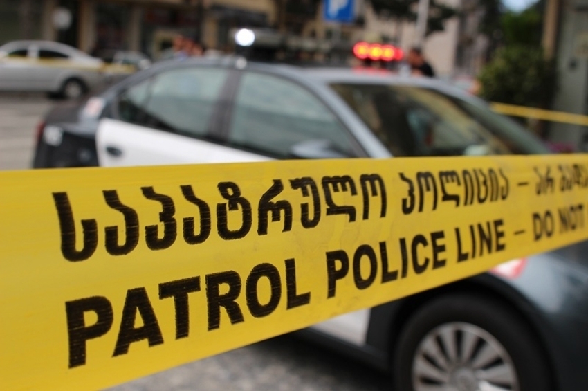 სასტიკი ჩხუბი რესტორანში - დაშავებული ახალგაზრდა ბიჭის მდგომარეობა კრიტიკულია