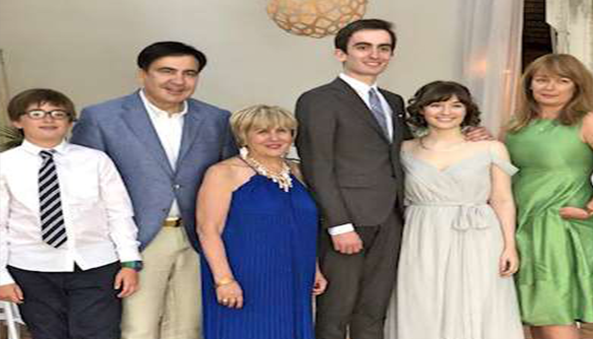 რას საქმიანობენ ედუარდ სააკაშვილი და სანდრა რულოვსი – გიული ალასანია