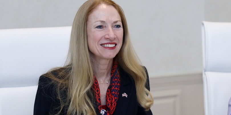 პირადად მაქვს გამოცდილება და განათლება კონსტიტუციურ სამართალში – კელი დეგნანი ირაკლი კობახიძეს პასუხობს