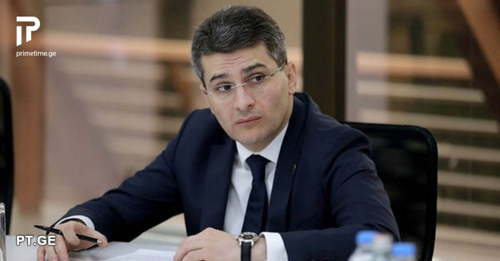 განათლების სამინისტროს აბრალებენ იმას, რაც მას სახელმძღვანელოში არ ჩაუწერია - მამუკა მდინარაძე