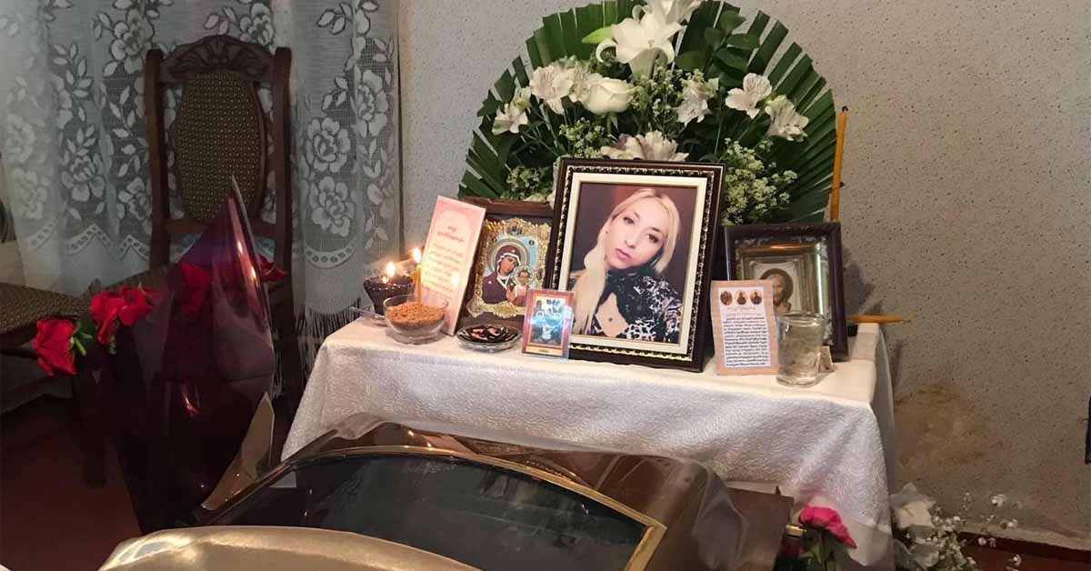 გორში 28 წლის გოგო გარდაიცვალა – მას სახის არეში ჩალურჯებები აღენიშნება