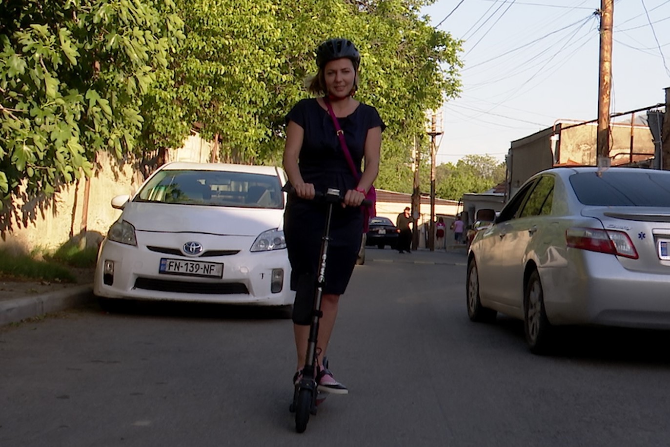 სკუტერი, რიკო და ინგლისური ქუსლები – სულ სხვანაირი ანა დოლიძე