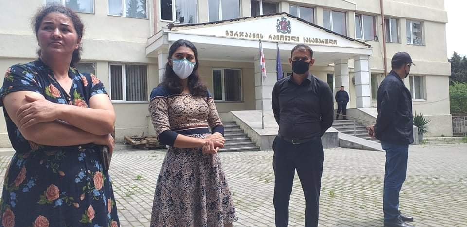 „პედოფილი გამოუშვეს და ხუთი წლის ბავშვი გაამტყუნეს“ – ოჯახის წევრებმა პრეზიდენტის ადმინისტრაციასთან შიმშილობა დაიწყეს