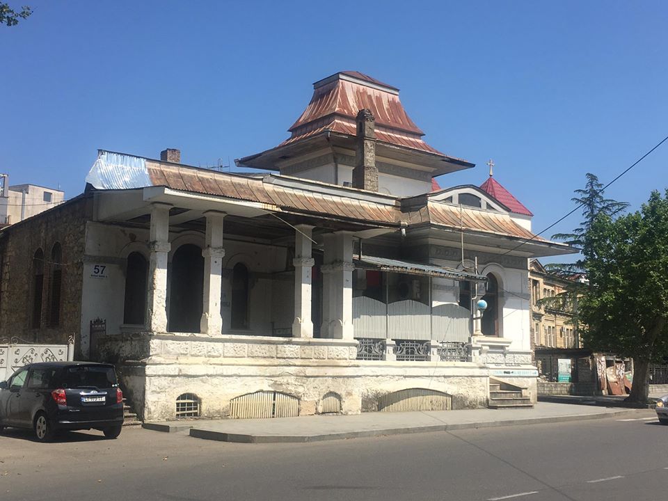 120 წლის ე.წ. ჩინური სახლი ქუთაისში