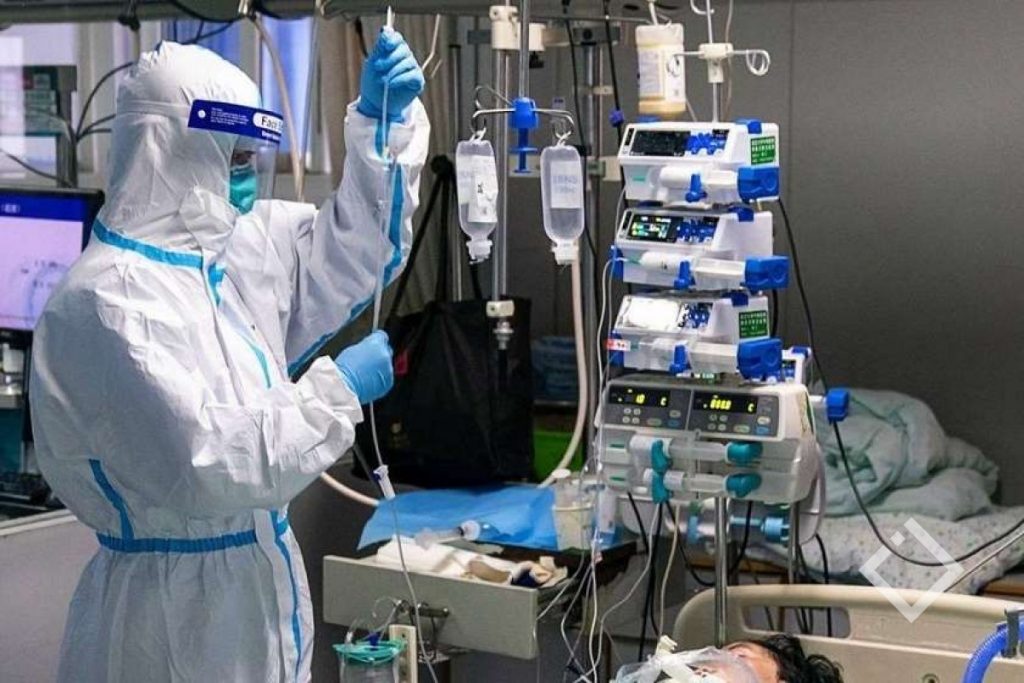 სიმპტომების გამოვლენამდე, მეგობრებთან ერთად დაბადების დღე აღვნიშნე - რას ჰყვება რესპუბლიკურის ინფიცირებული თანამშრომელი