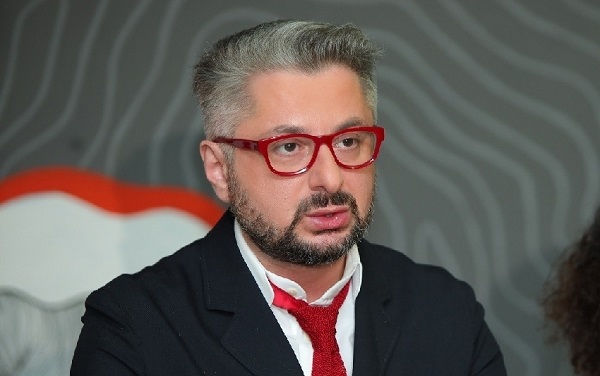 სიტყვა „გამოკვლეებული“ თურმე არ ყოფილა ხუმრობა და „ცეცხლს ეთამაშები“ ყოფილა ხუმრობა – ნიკა გვარამია მაგისტრი მოსამართლის თანდასწრებით გამოიკითხა