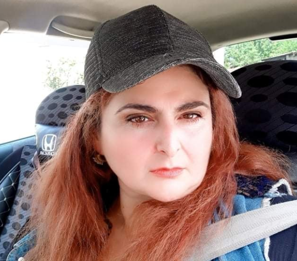 ონკოლოგიური დაავადების დასამარცხებლად, თელაველმა ქალმა, მუშაობა ტაქსის მძღოლად დაიწყო