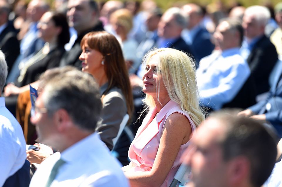 ვიცი, როგორ დგანან იმ ამომრჩევლის გვერდით, რომელიც თვალით არ ყავს ნანახი - ნინო ნადირაძემ თქვა, რატომ არის „ოცნების“ მხარდამჭერი