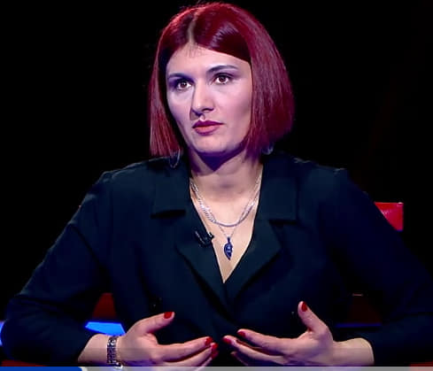 უმცროსი შვილი 10 თვის მყავს და დღე-დღეზე ტყუპს გავაჩენ - ძალადობის მსხვეპლ ქალს წართმეულ შვილებს უბრუნებენ