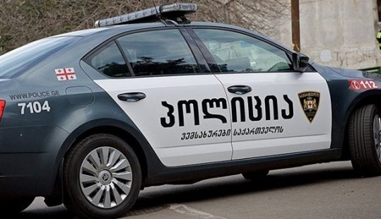 რუსთავში „ცხელების ცენტრიდან“ პაციენტი გაიქცა – მამაკაცს პოლიცია ეძებს 