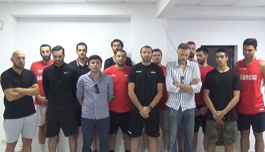 „არ აქვს მნიშვნელობა რომელი ქვეყნის გუნდში იქნება“ – კალათბურთის ეროვნული ნაკრები თორნიკე შენგელიას მხარდაჭერას უცხადებს