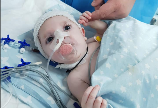 9 თვის ხატიას საზოგადოების დახმარება სჭირდება