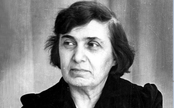 დედამისი აძალებდა, თორემ არ გათხოვდებოდა… ქმართან რამდენიმე თვე იცხოვრა – ანა კალანდაძეზე წიგნს გამოცემენ