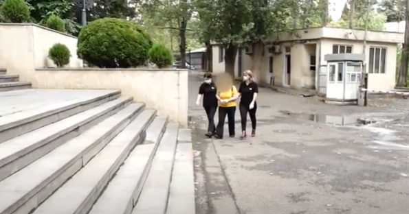 ძიძა, რომელიც 2 წლის ბავშვზე ძალადობდა დაკავებულია - შსს კადრებს ავრცელებს