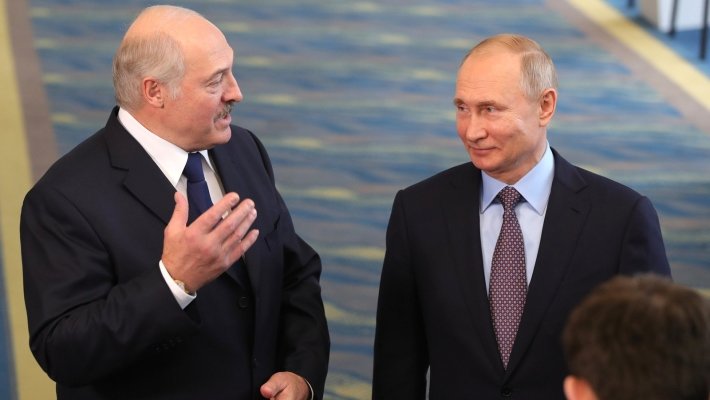 პუტინის მილოცვა და ჟირინოვსკის მუქარა – რა ხდება ბელარუსში