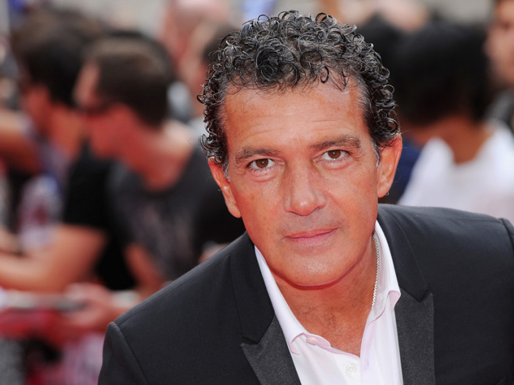 PHOTO: ნახეთ, როგორ აღნიშნა ანტონიო ბანდერასმა კორონავირუსის დამარცხება