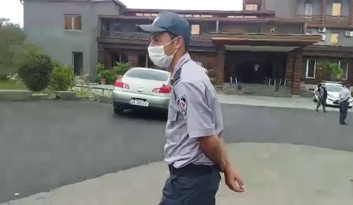 რა ხდება საკარანტინო სივრცესთან, სადაც 29 წლის ბიჭი გარდაიცვალა