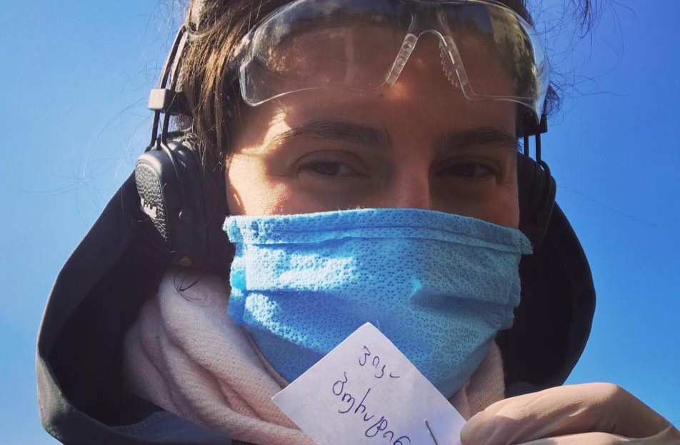 ვიკა ბუკია – ამბობს მატყუებთ, არ მჭირს კორონაო, გარბის და იჭერენ…