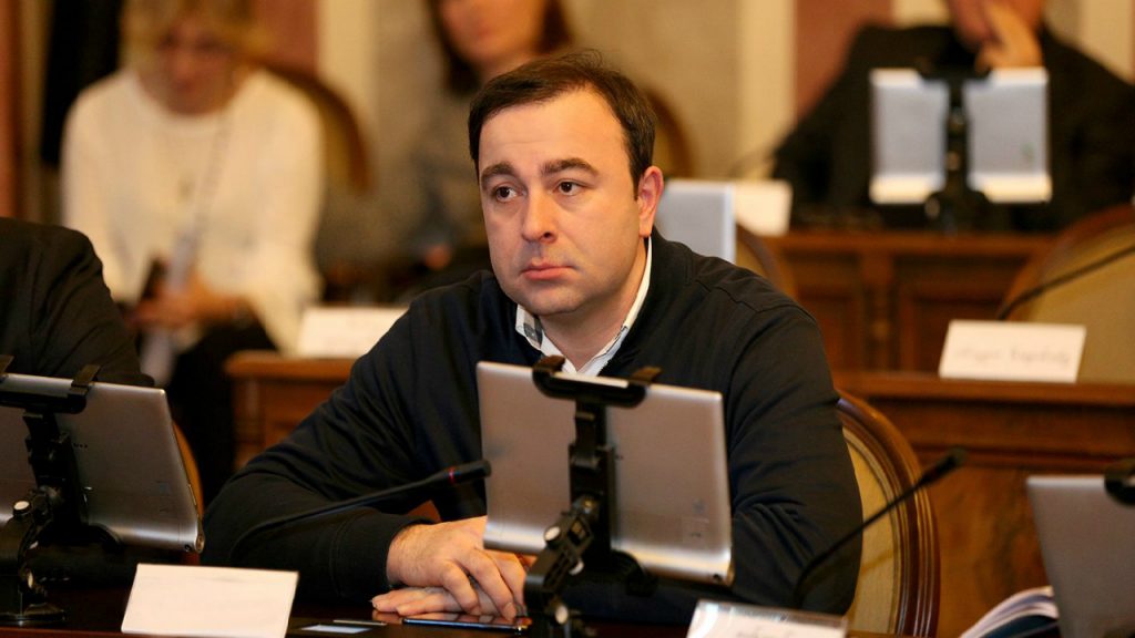 როგორც მიშას ვარდები დაჭკნა, ასევე დაჭკნა და გაუფერულდა ოცნებები - ჯაბა ჯიშკარიანი