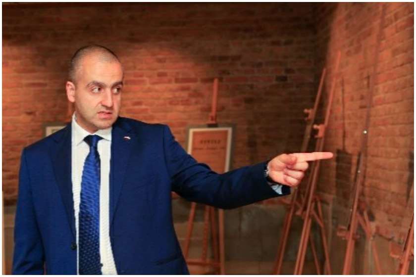 „ესენი არიან პუტჩისტები, სისხლიან პარტიას ხალხი მხარს არ დაუჭერს“ – გიორგი გამსახურდია