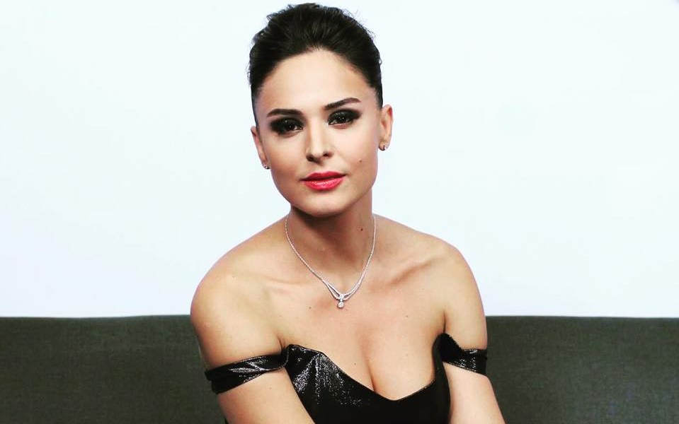 სად იხილავს მალე სოფო ნიჟარაძეს საზოგადოება – ნახეთ, რა ფოტოებს ავრცელებს მომღერალი