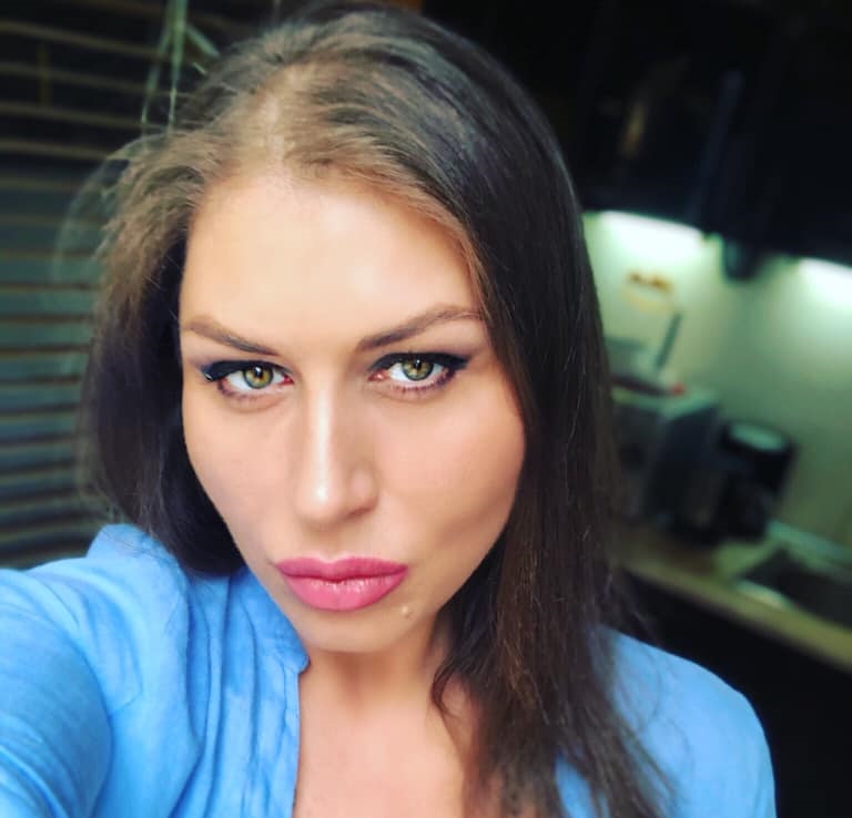 „წაერთვა მარჯვენა მხარე, მხოლოდ დედას იძახის და მთხოვს ვუშველო” – მაიკო კაჭკაჭიშვილი ექიმის დახმარებას ითხოვს