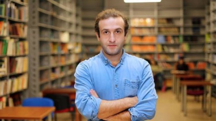 „პედოფილების ხმებზე ნადირობთ?!“ – რატომ დაუპირისპირდნენ იაგო ხვიჩიას სოცქსელში